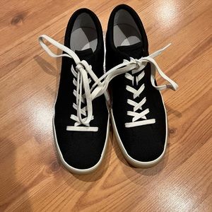 Black lace up Rothy’s